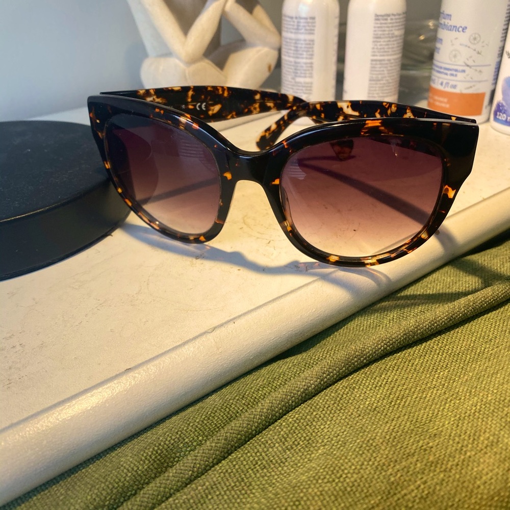 AQS sunglasses